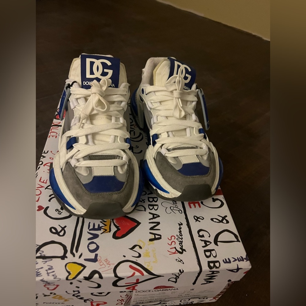 Dolce and gabbana med size 43